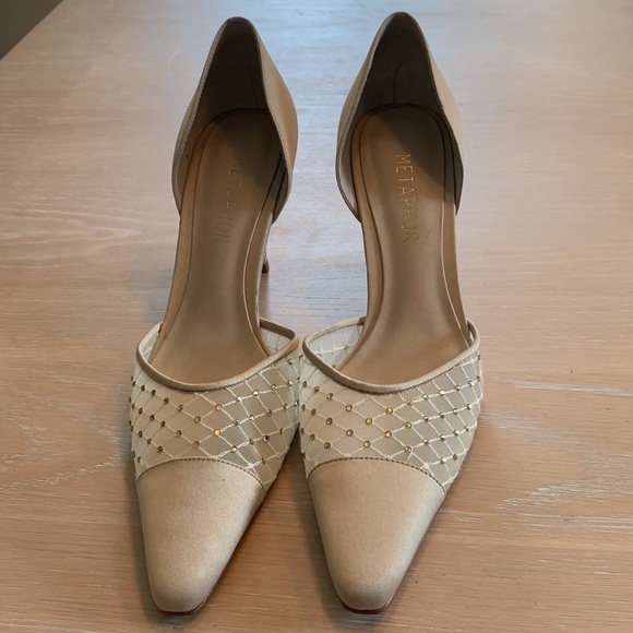 Metaphor Shyla heels Sz 9.5 with sheer rhinestone area, very light wear - Picture 3 of 7